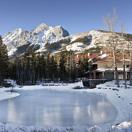 Crosswaters Resort At Kananaskis Buitenkant foto