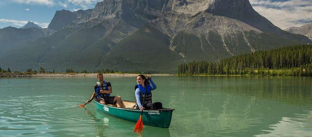 Crosswaters Resort At Kananaskis Buitenkant foto