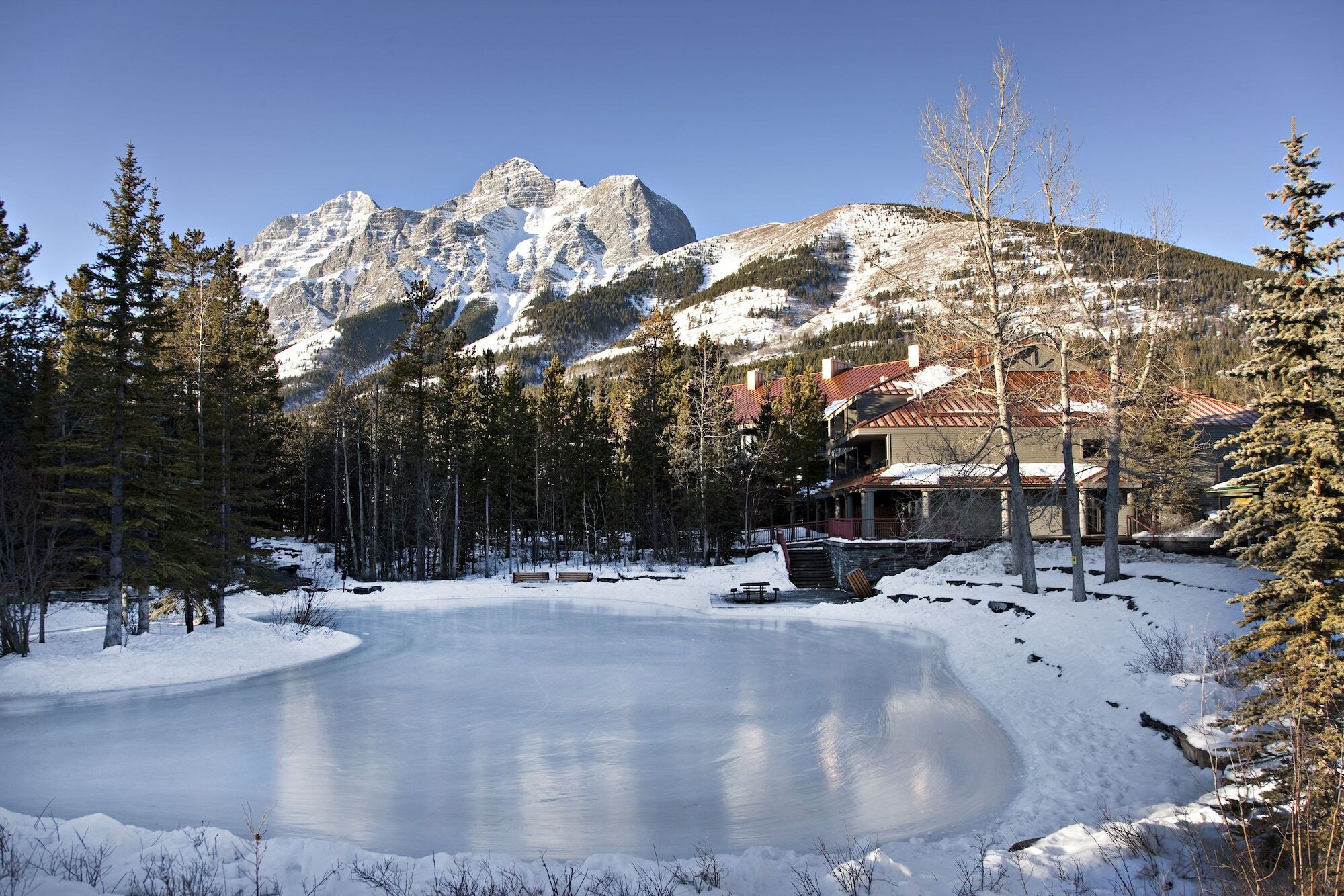 Crosswaters Resort At Kananaskis Buitenkant foto